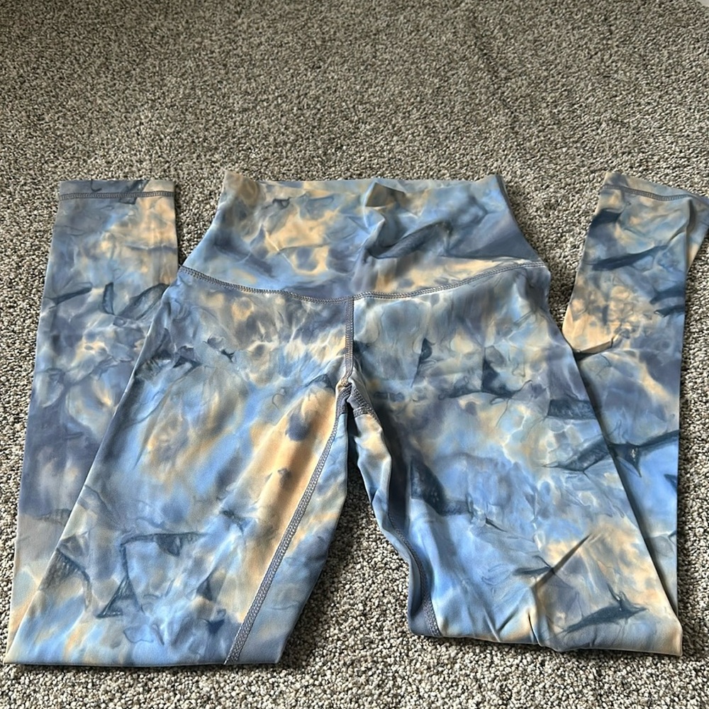 DYI Light Pastel Cloud leggings